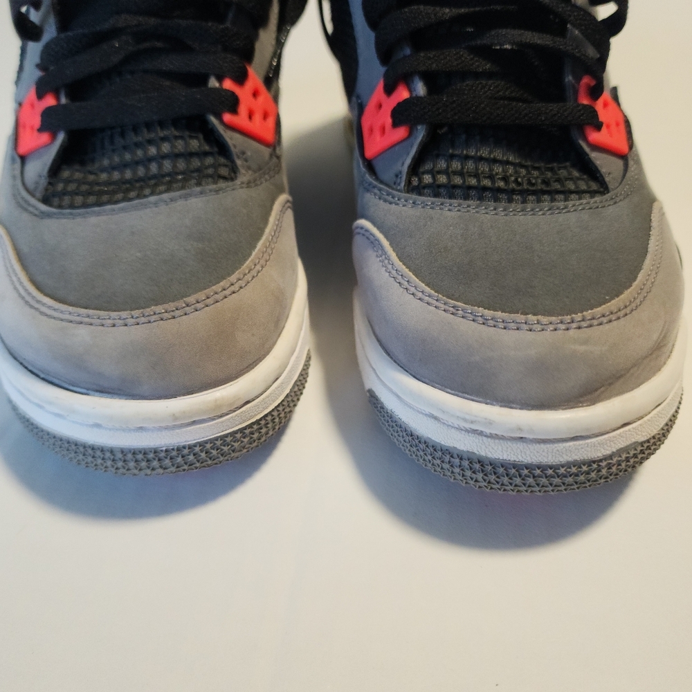 Air Jordan 4 Retro Grey/Infrared Sneakers, Size 7Y - Picture 3 of 12